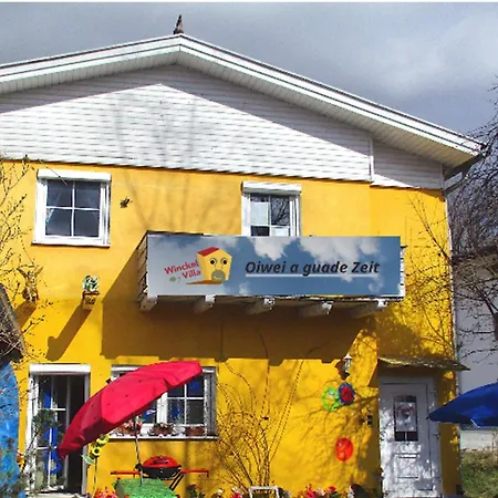 Familienzeit In Der Fabelhaften Winkelvilla * فيشتاخ